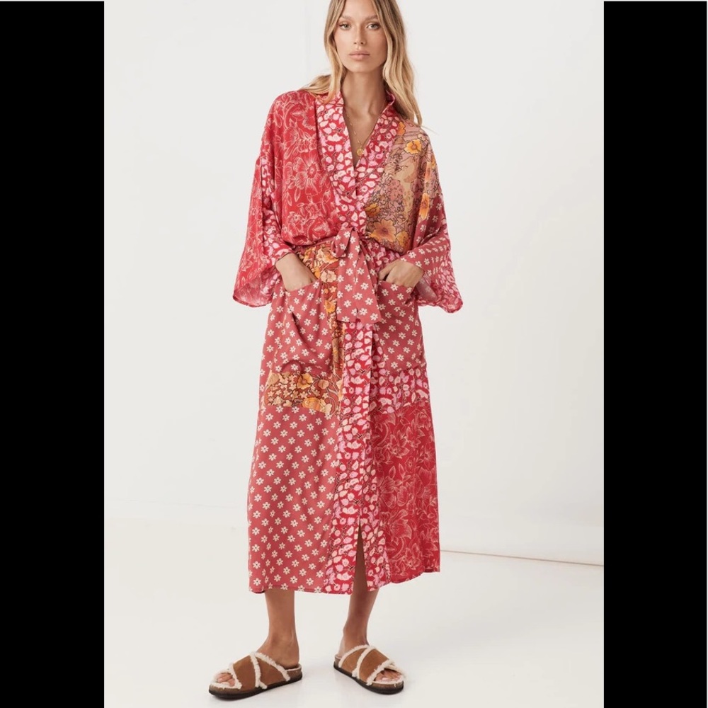 UFT, Sale - Renew Patchwork Robe - Autumn - Picture 2 of 8